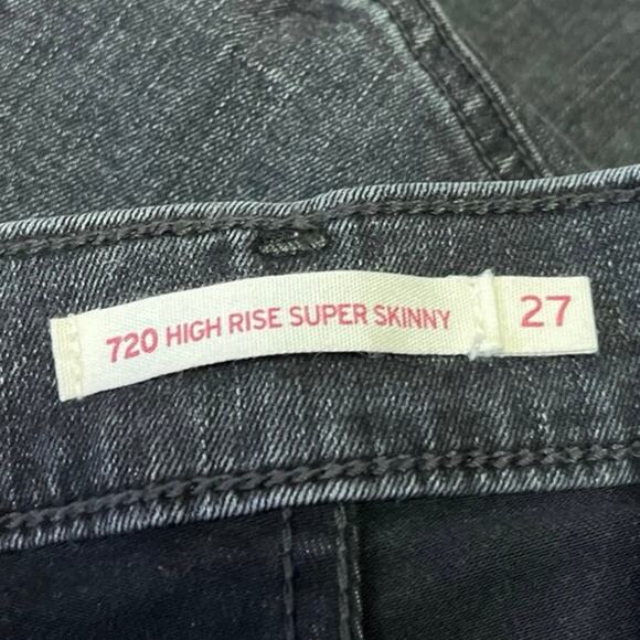 Levi's 720 High Rise Super Skinny Women's Black Raw Hem Denim Jeans Size 27 - Picture 4 of 5